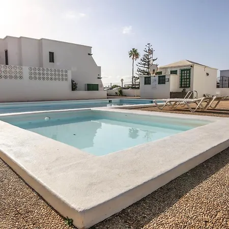 Lägenhet Cozy Relax - Pool And 400 M To The By Lanzarote